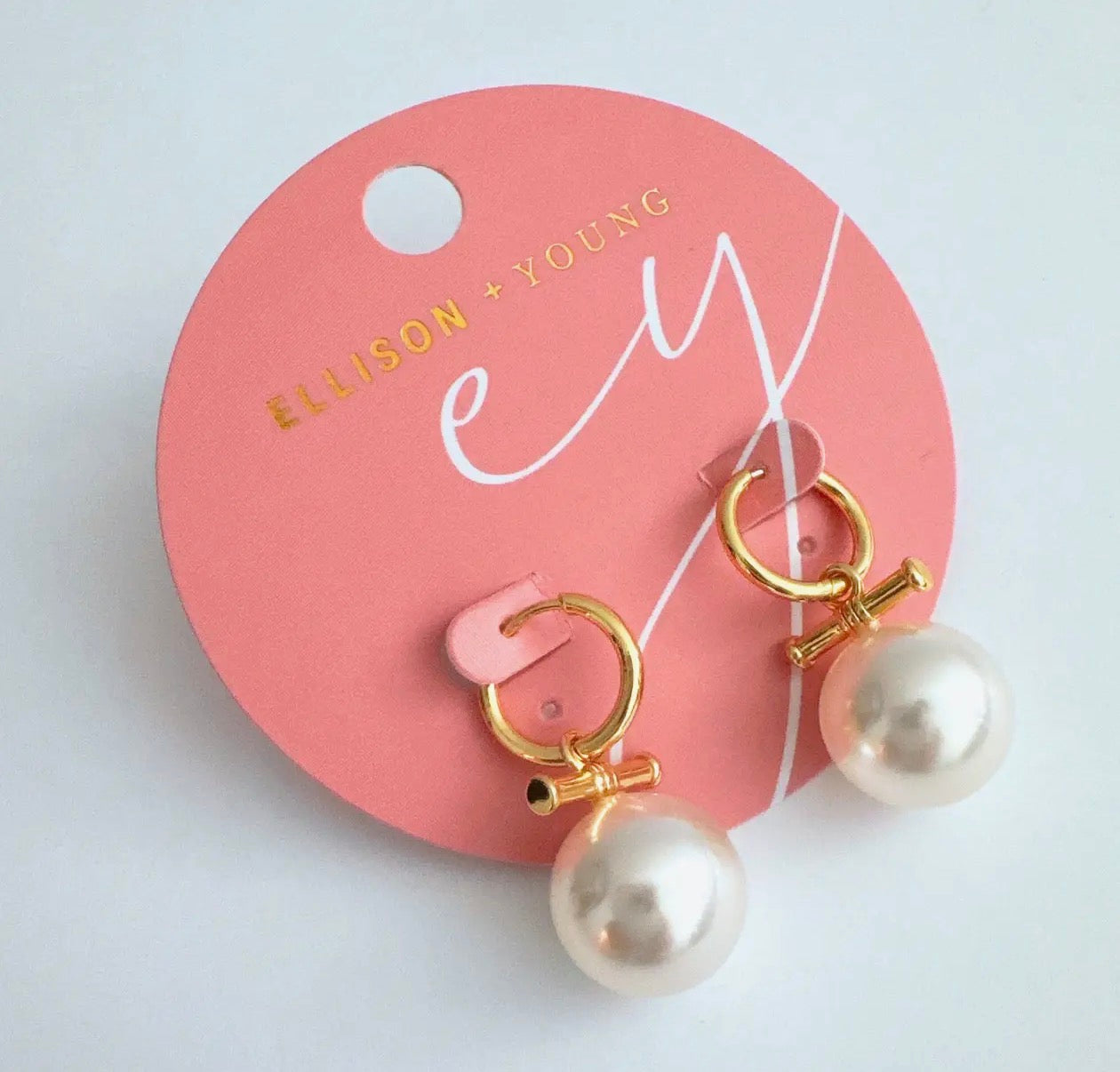 Toggle Bar Pearl Earrings- Modern
Classic Style