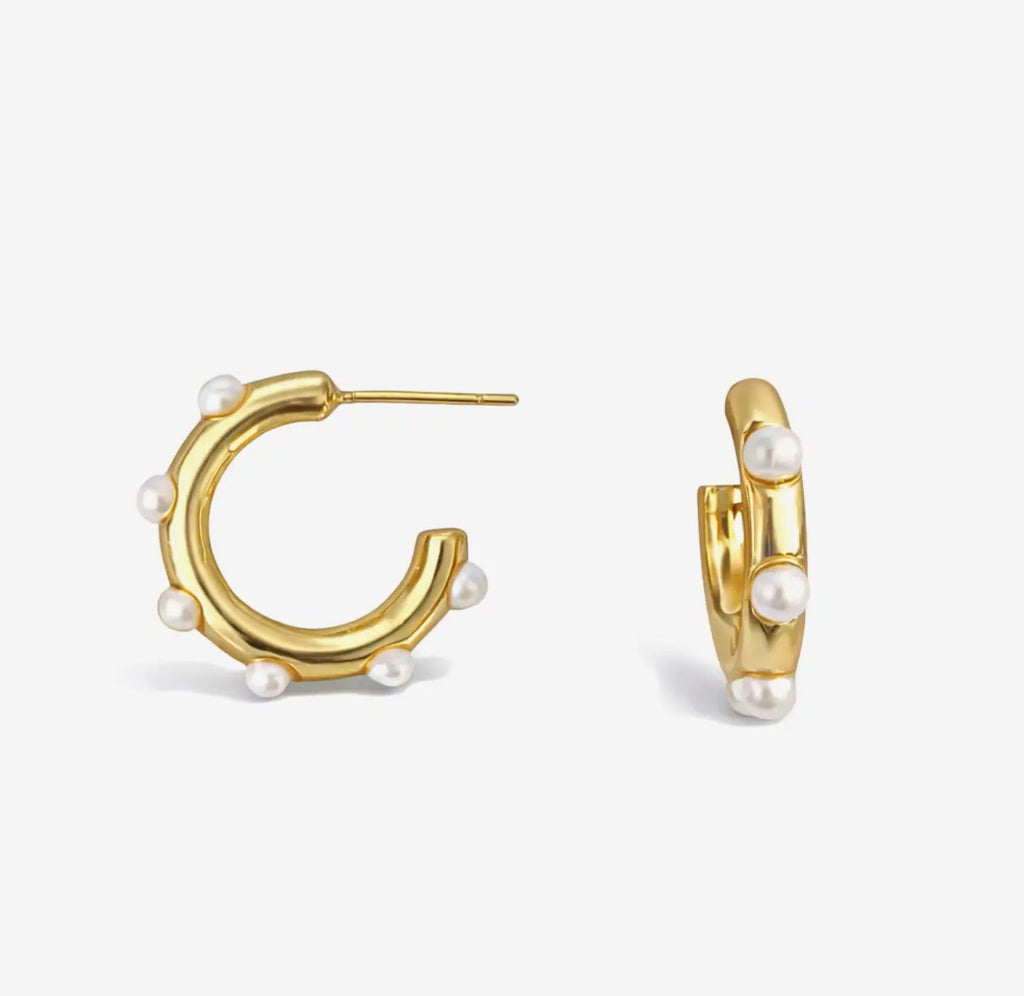 Pearl Accent Hoop Earrings - Modern
Gold Elegance