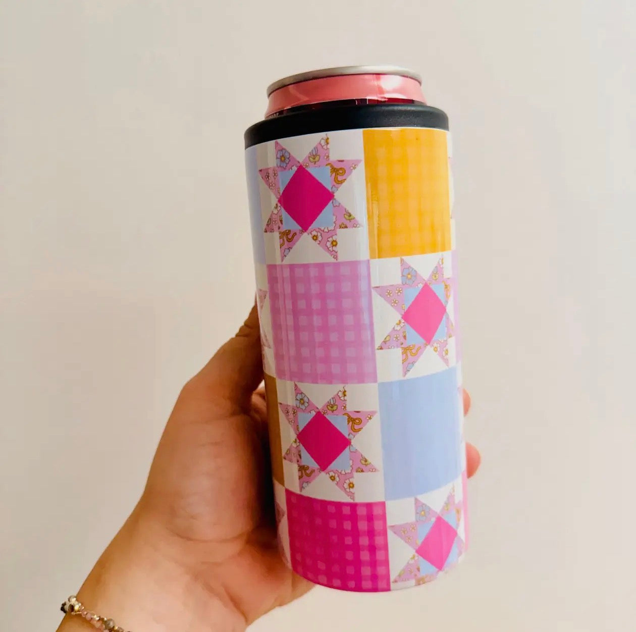 Quilt pattern Slim Can Cooler