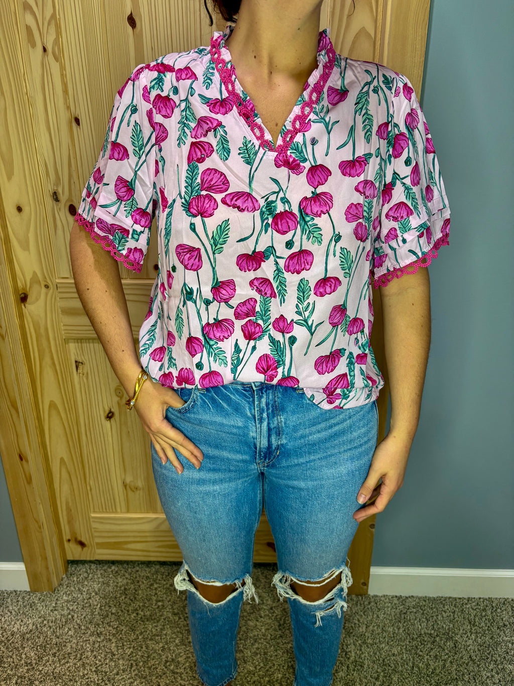 Floral Lace Frilled V-Neck Short Sleeve Blouse