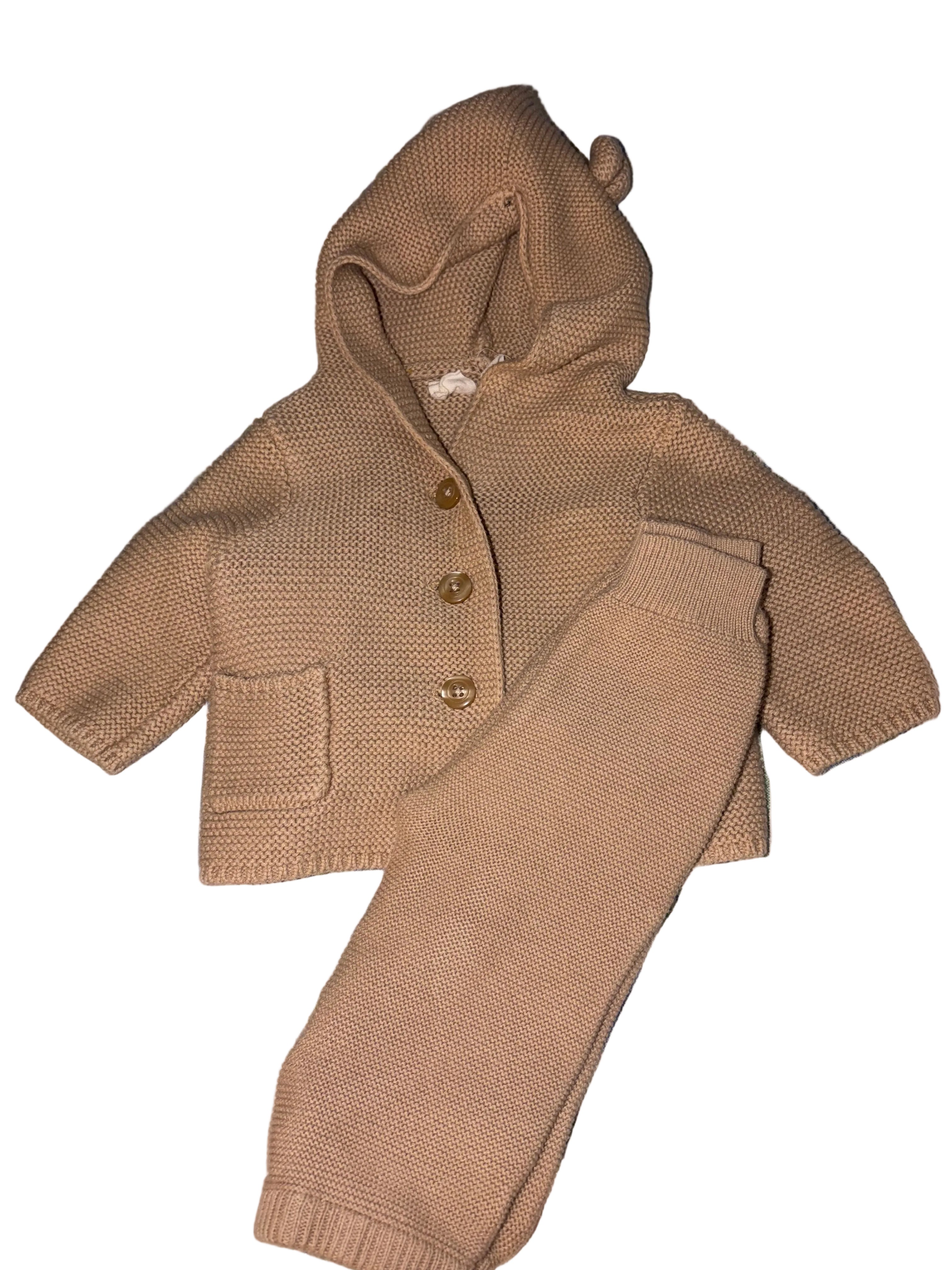 Gap tan matching set