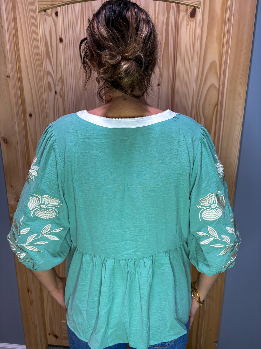 Floral embroidered v-neck puff sleeve babydoll blouse